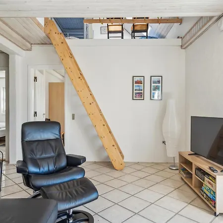 Casa vacanze Stunning In With 2 Bedrooms And Internet *