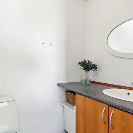 Prázdninový dům Stunning In With 2 Bedrooms And Internet *