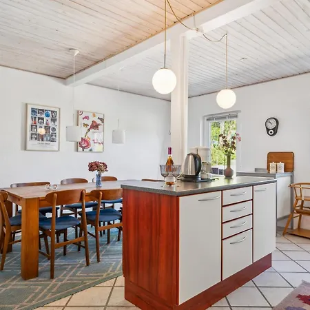 Casa vacanze Stunning In With 2 Bedrooms And Internet Ebeltoft