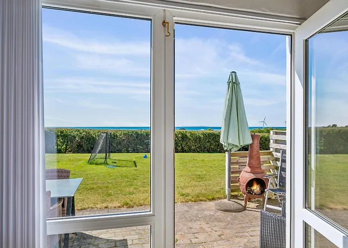 Stunning In With 2 Bedrooms And Internet Semesterbostad Ebeltoft
